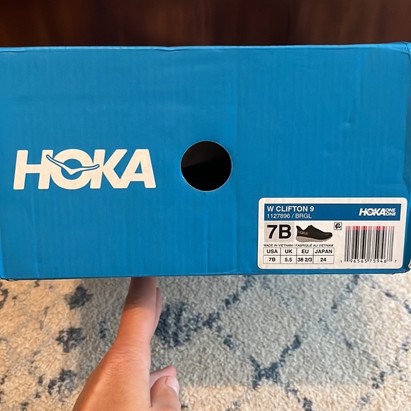 Hoka Clifton 9 Size 7, EUC! - Picture 8 of 8